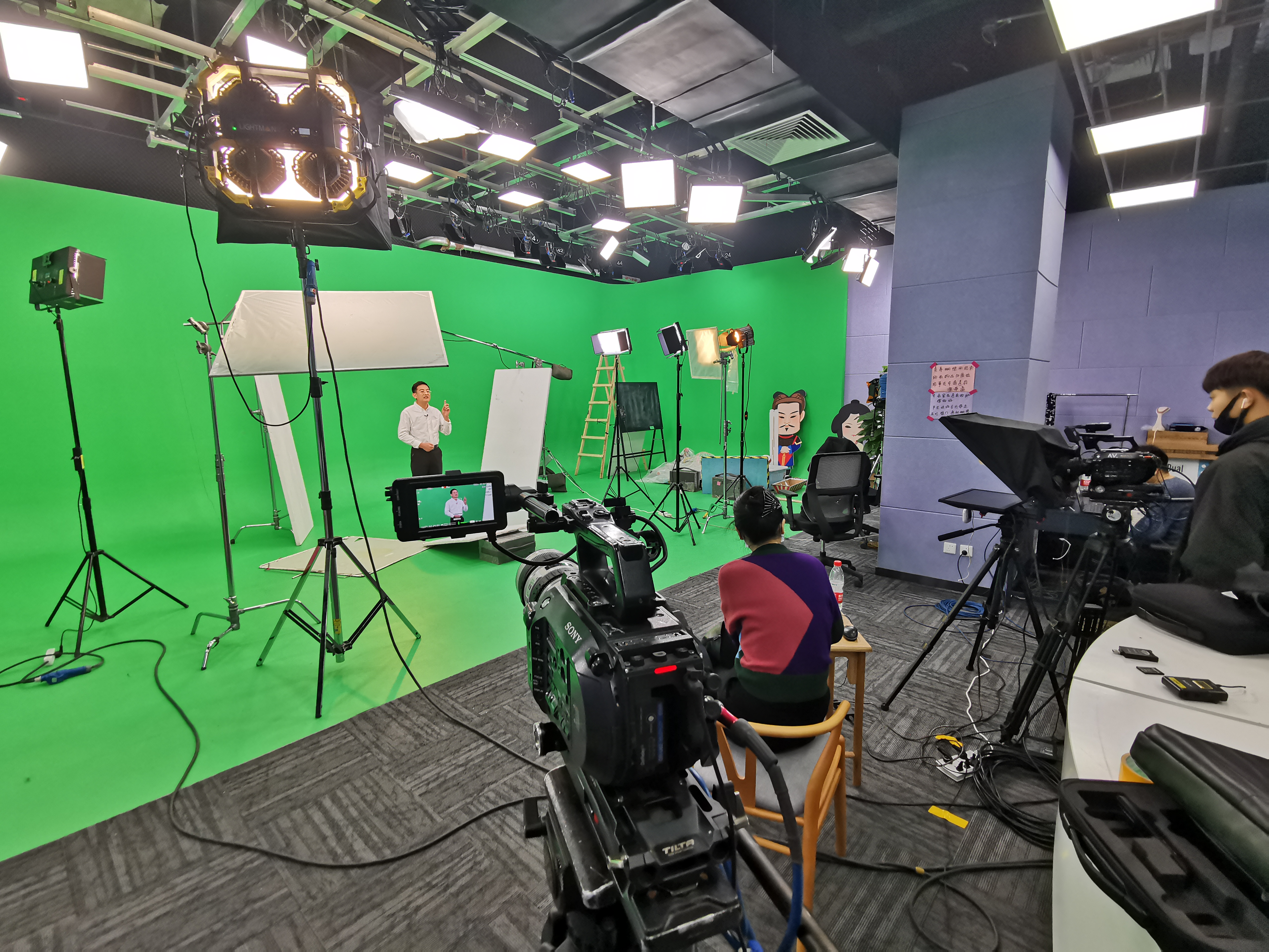 提供一站式优质服务_北京制课_网校录课_课程录制拍摄_微课慕课视频